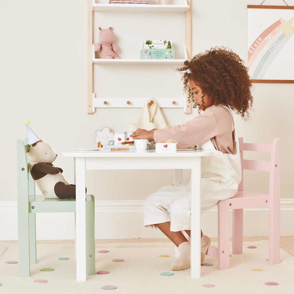 Tables & Play Tables